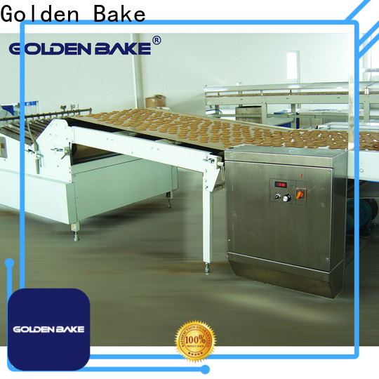 Ouro cozer melhor biscoito que faz a fábrica da máquina para o transporte do refrigeração normal